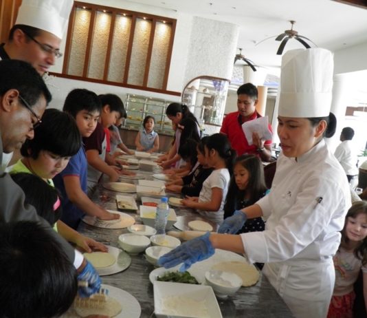 Culinary adventure for kids and parents at Danat Jebel Dhanna Resort